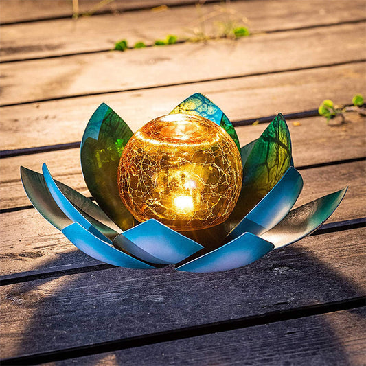 Lotus Flower: Solar Garden Lights